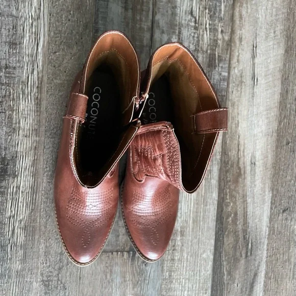 Coconuts By Matisse Pistol Cowboy Bootie Boots Size 7.5 Like New Never Worn - Picture 2 of 6